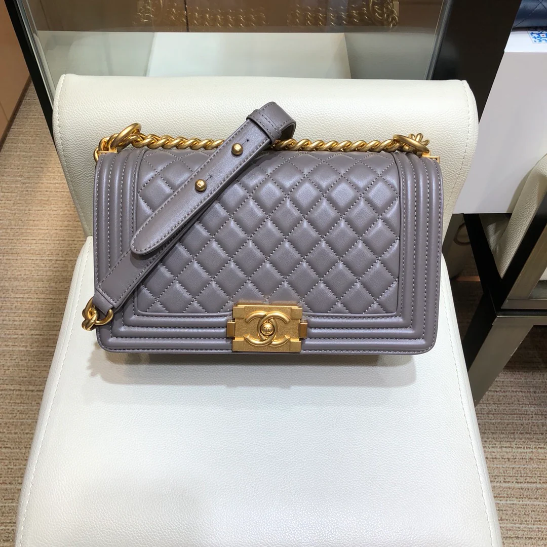 Chanel-boy-25cm-6
