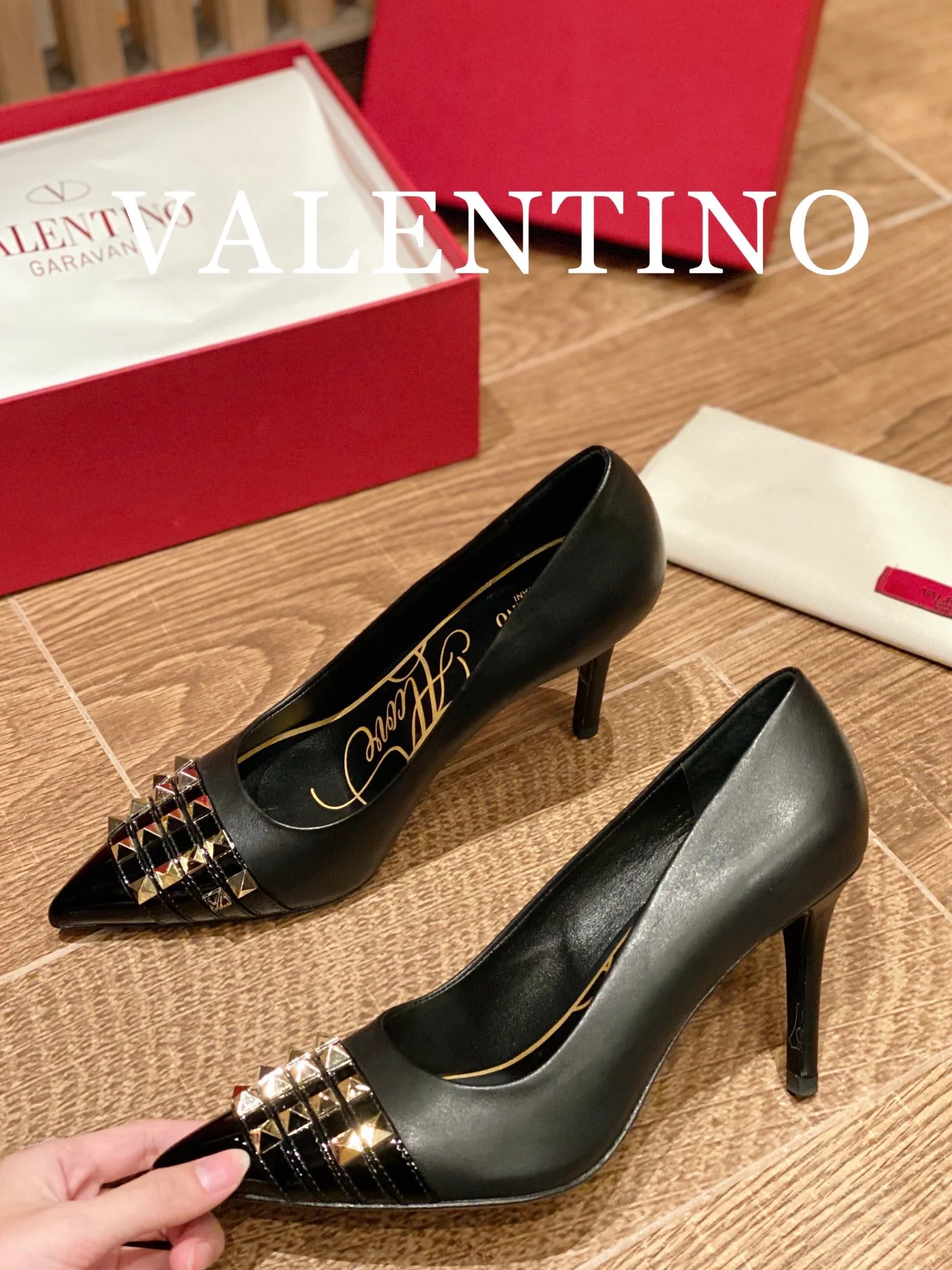 Valentino - Черные туфли на высоком каблуке