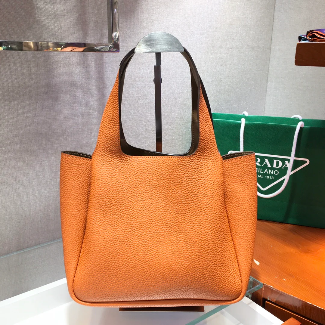 Новая сумка-корзинка Prada 2022 года, оранжевая.