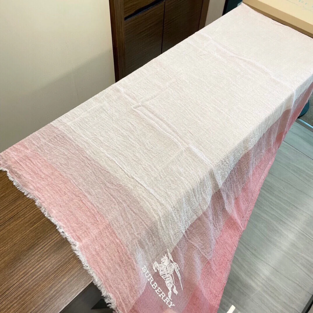 Кашемировый шарф Burberry - 90-200 см