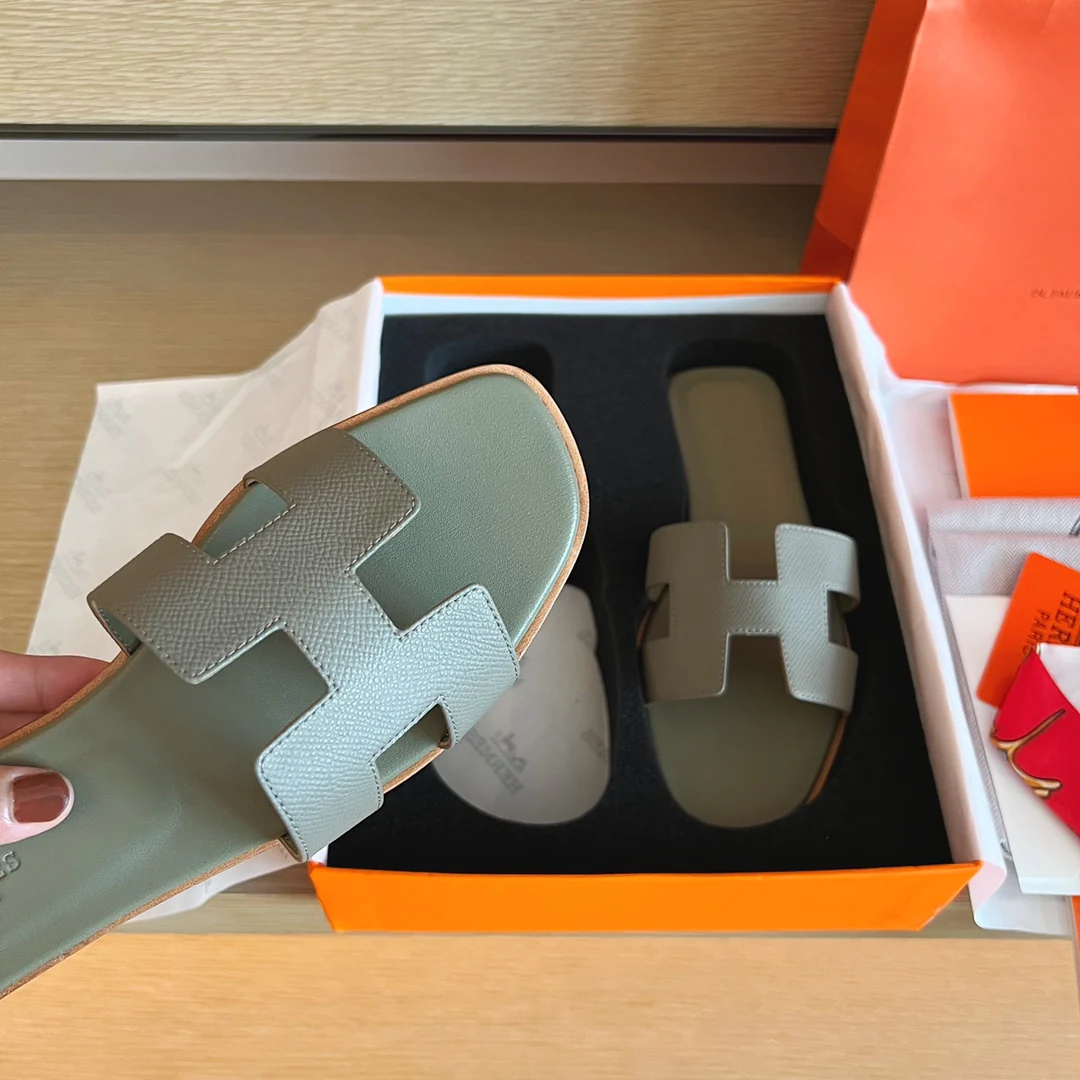 Тапочки Hermes-h на плоской подошве - серия с принтом пальмовых листьев - подошва с полным покрытием