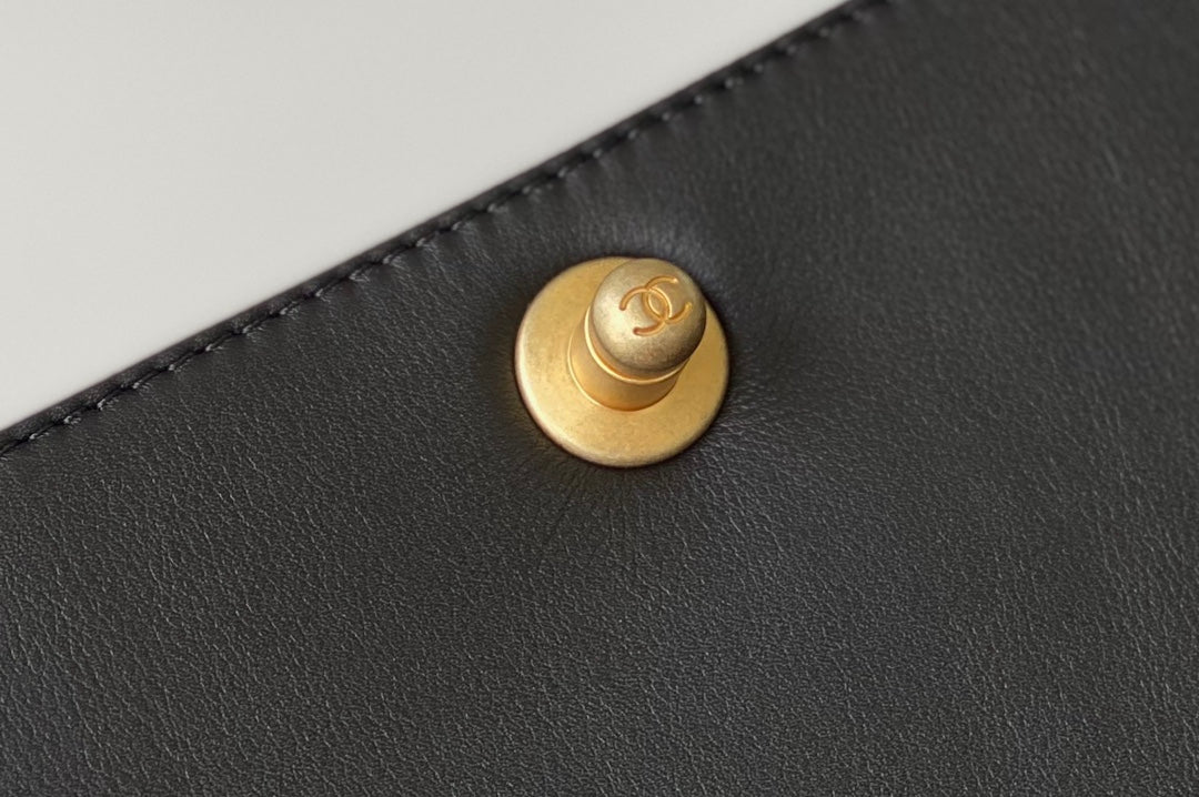 Chanel Le Boy 25 - Черная телячья кожа - Винтажная золотая пряжка