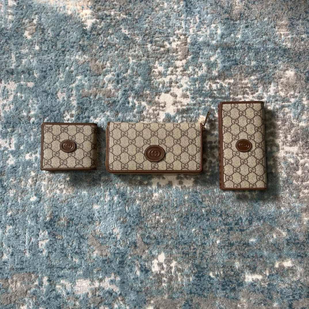 Gucci 经典老花长夹 男女同款