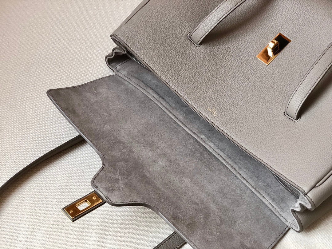 Сумка Celine Soft 16 из зернистой кожи средней толщины