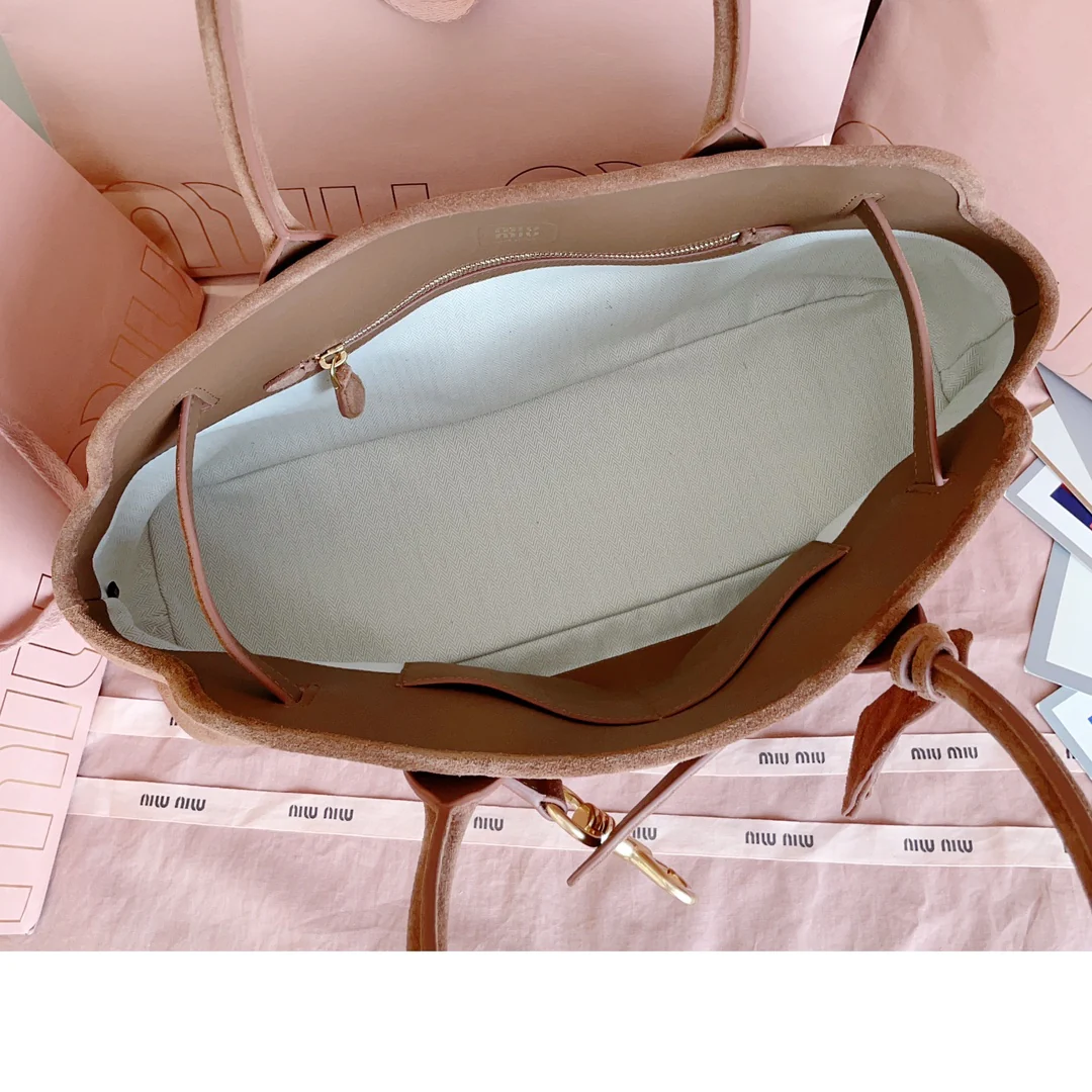 Сумка-тоут Miu Miu 5bg310 из замши