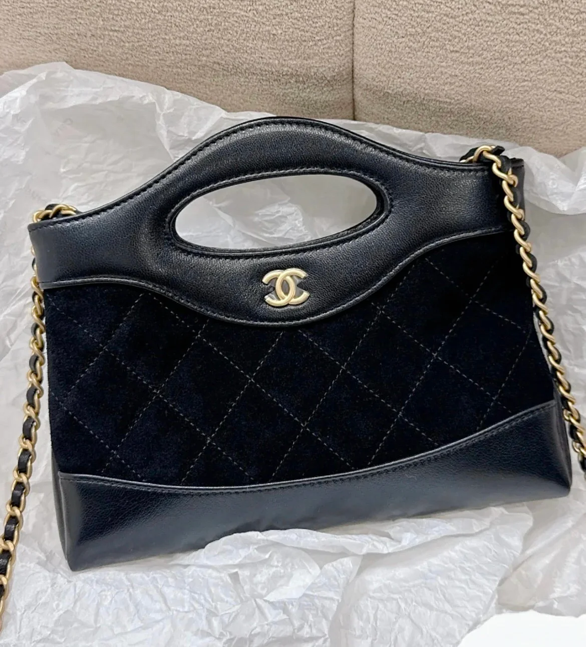 Мини-сумка Chanel 25p 31 из замши, черная