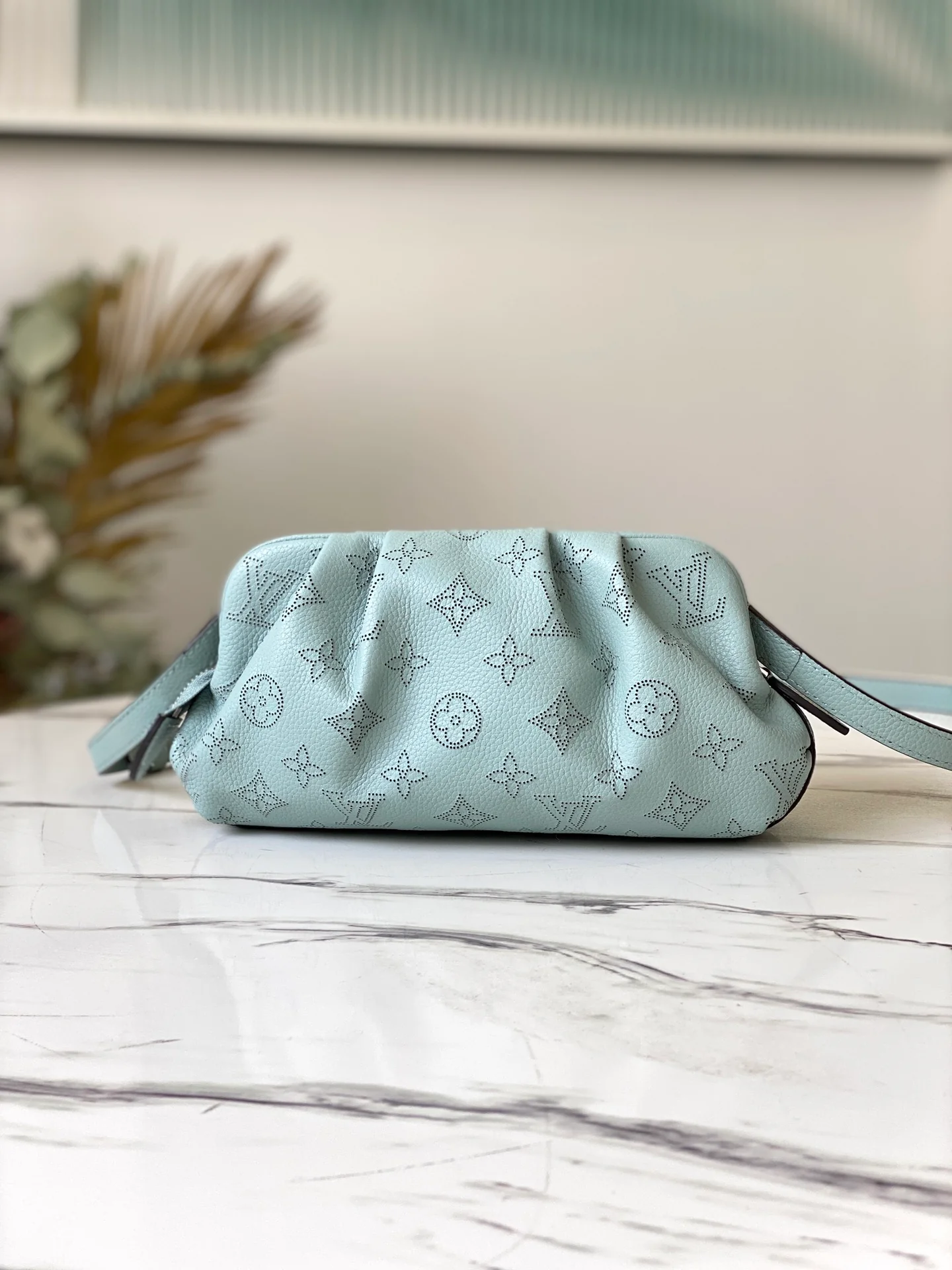 lv-m80094-scala-mini handbag