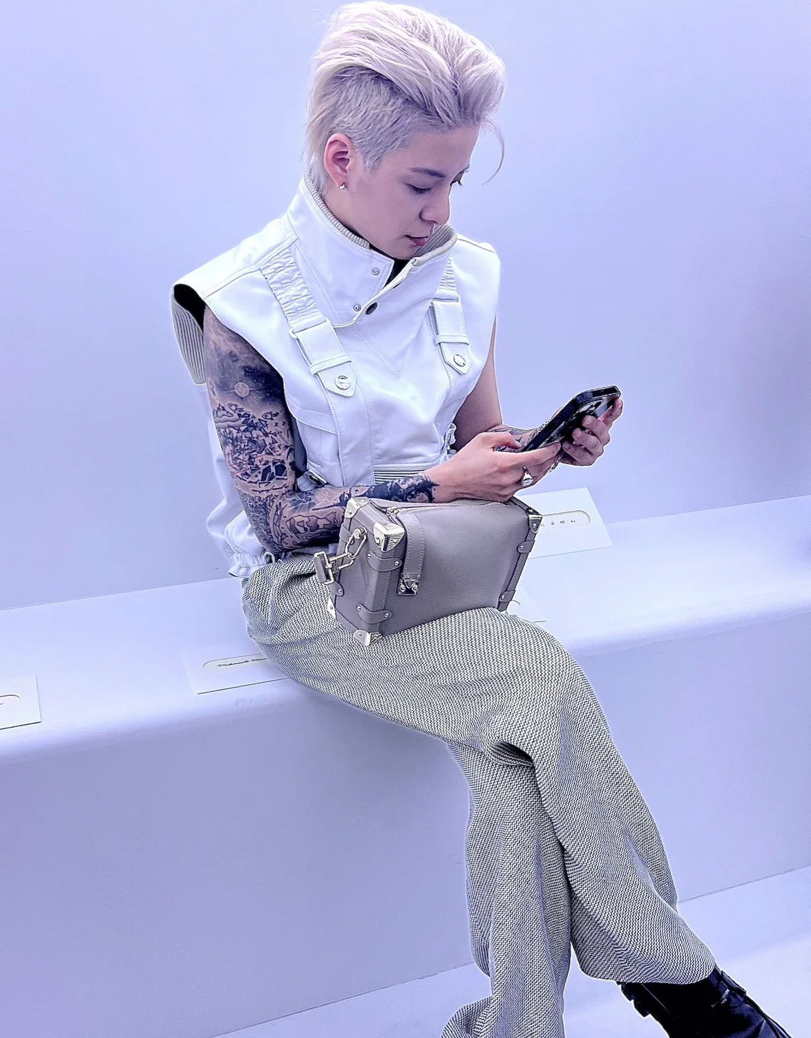 m83080-LV-side-trunk-pm chain bag-brown-1