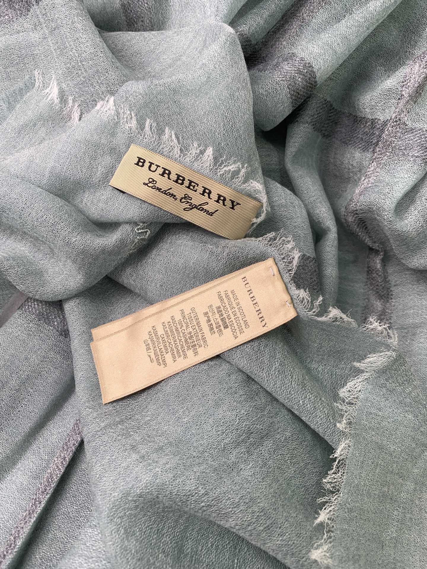 Длинный шарф Burberry из кашемира с принтом - 200 см (85 см в ширину) - 100% кашемир