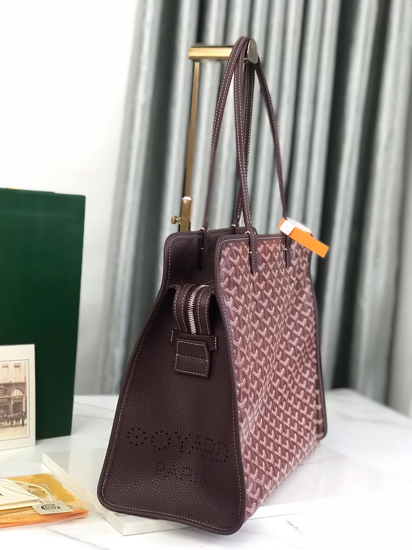 Маленькая складная холщовая сумка Goyard - бордовая.