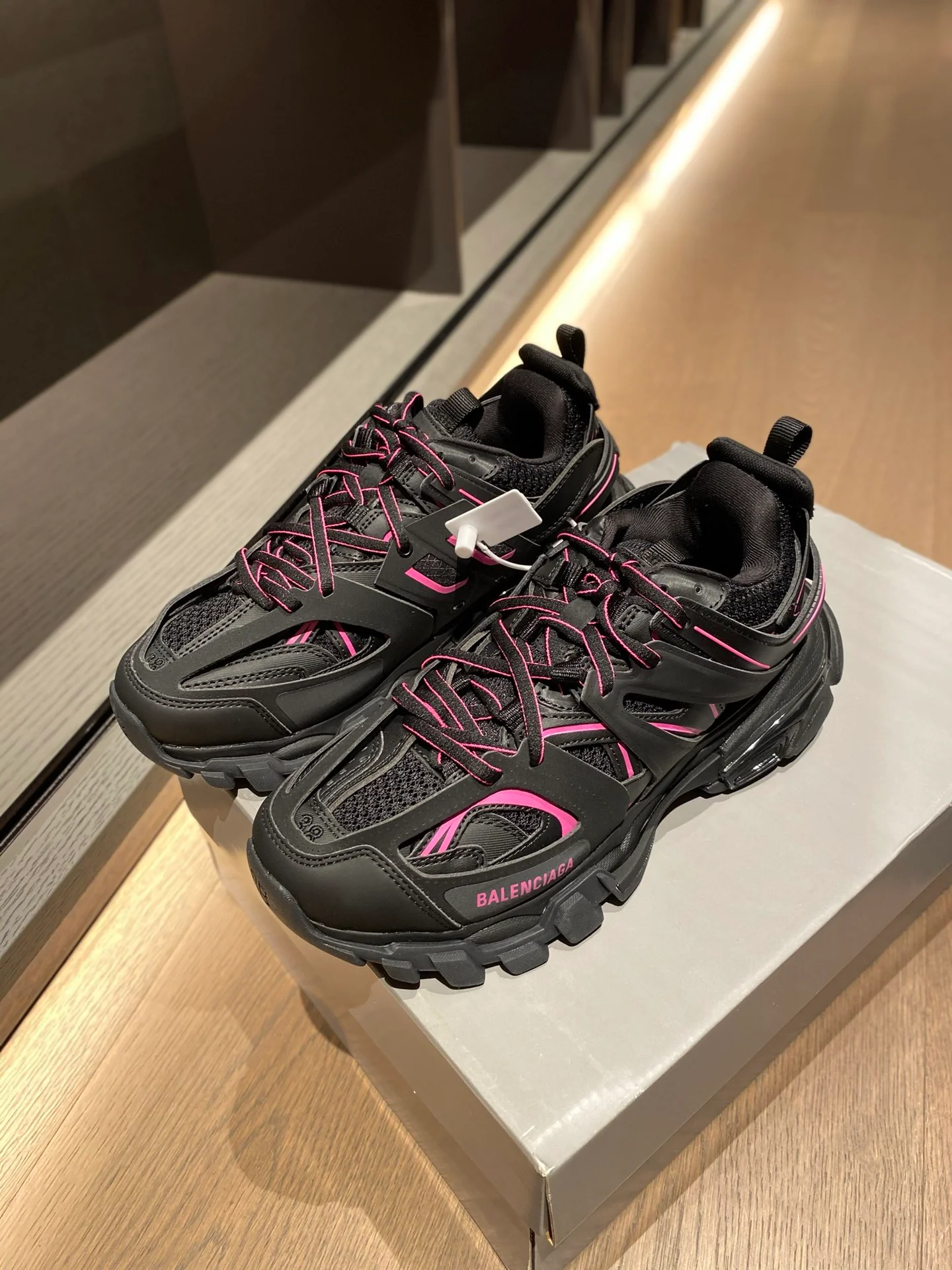 Balenciaga - Dad Shoes - 11