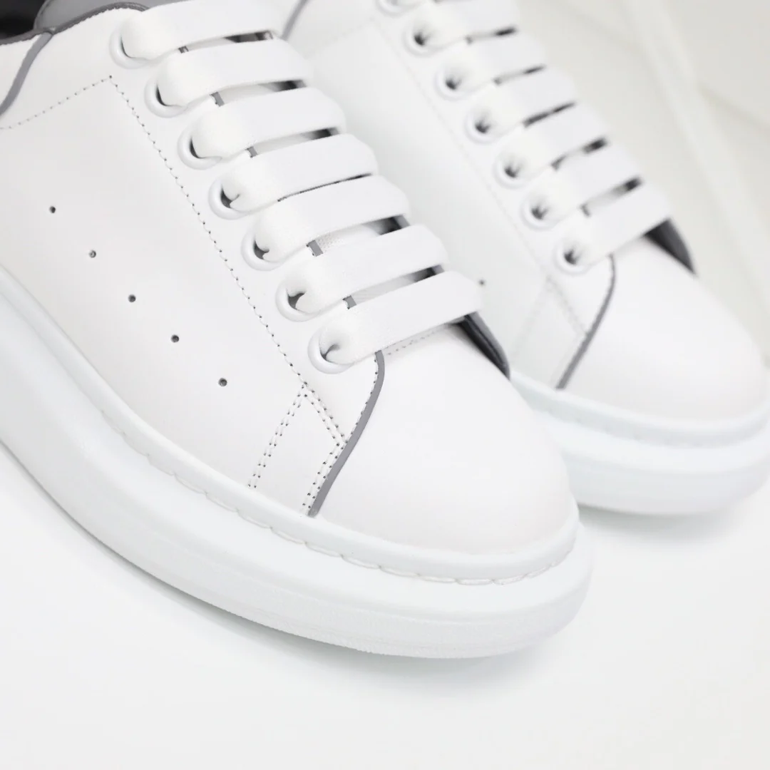 Классические белые кроссовки McQueen - серые - 1