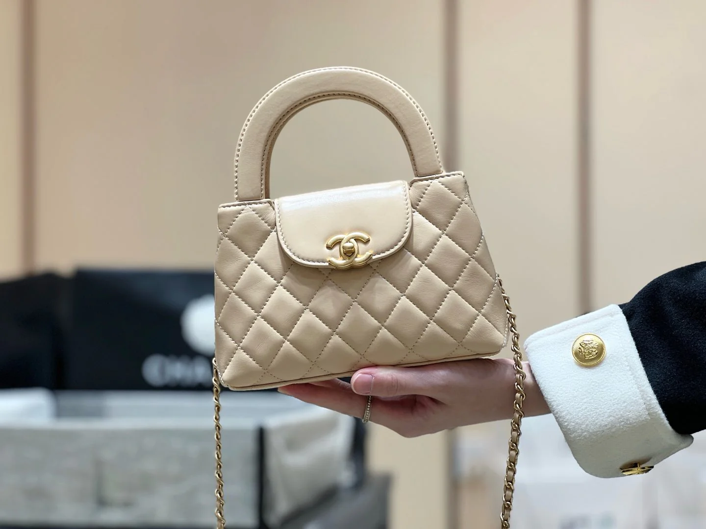 Chanel 25c Kelly - Абрикосовый