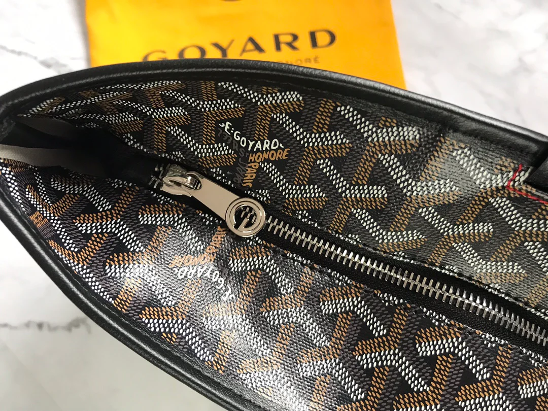 Большая сумка-тоут Goyard на молнии - темно-коричневая.