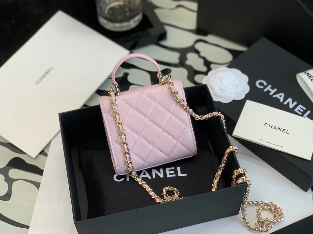 Мини-сумочка Chanel в виде коробки с ручкой - розовая