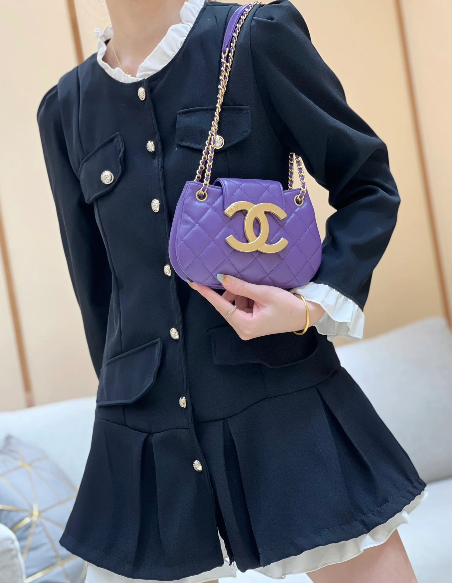 Новая коллекция Chanel ?Ранняя весна? — 24c — Большая ретро-сумка Double C — Мессенджер — Фиолетовая