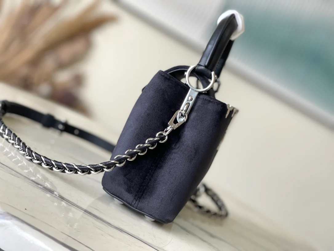 m23246-LV-capucines-flower-crown handbag-black mini