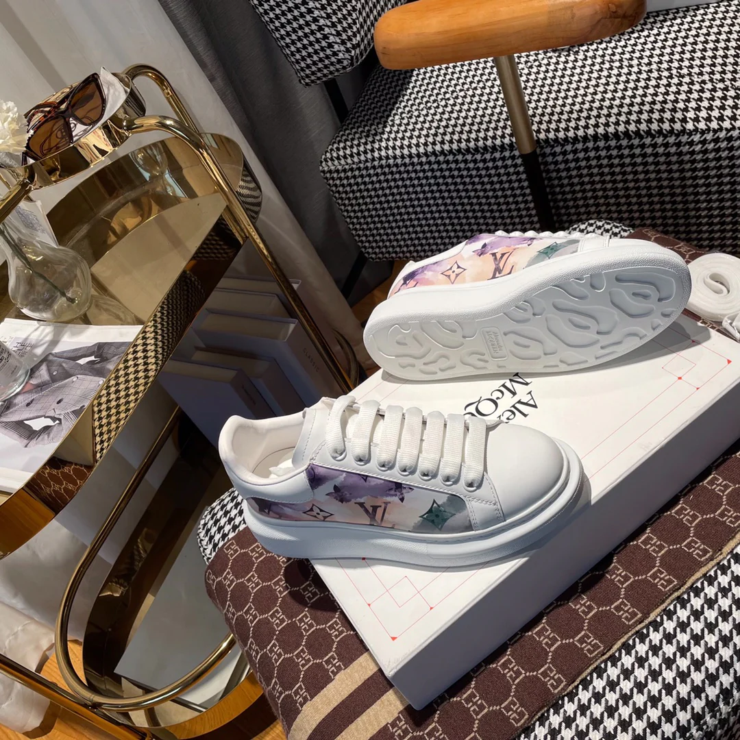 McQueen - Классические белые кроссовки в стиле LV