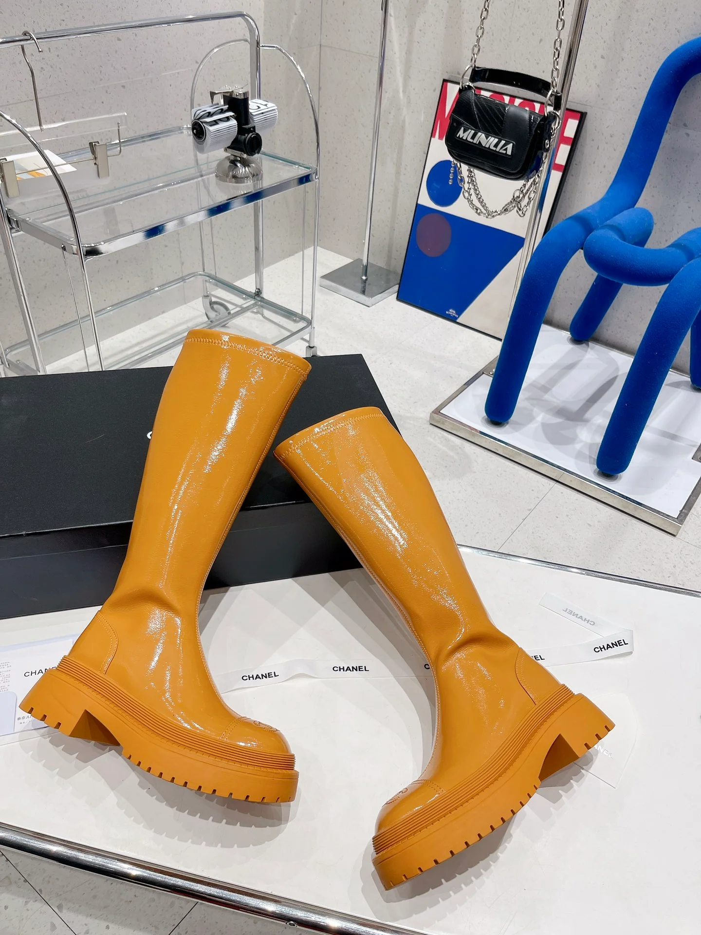 Ботинки Chanel на платформе с эластичным поясом - бежево-желтые