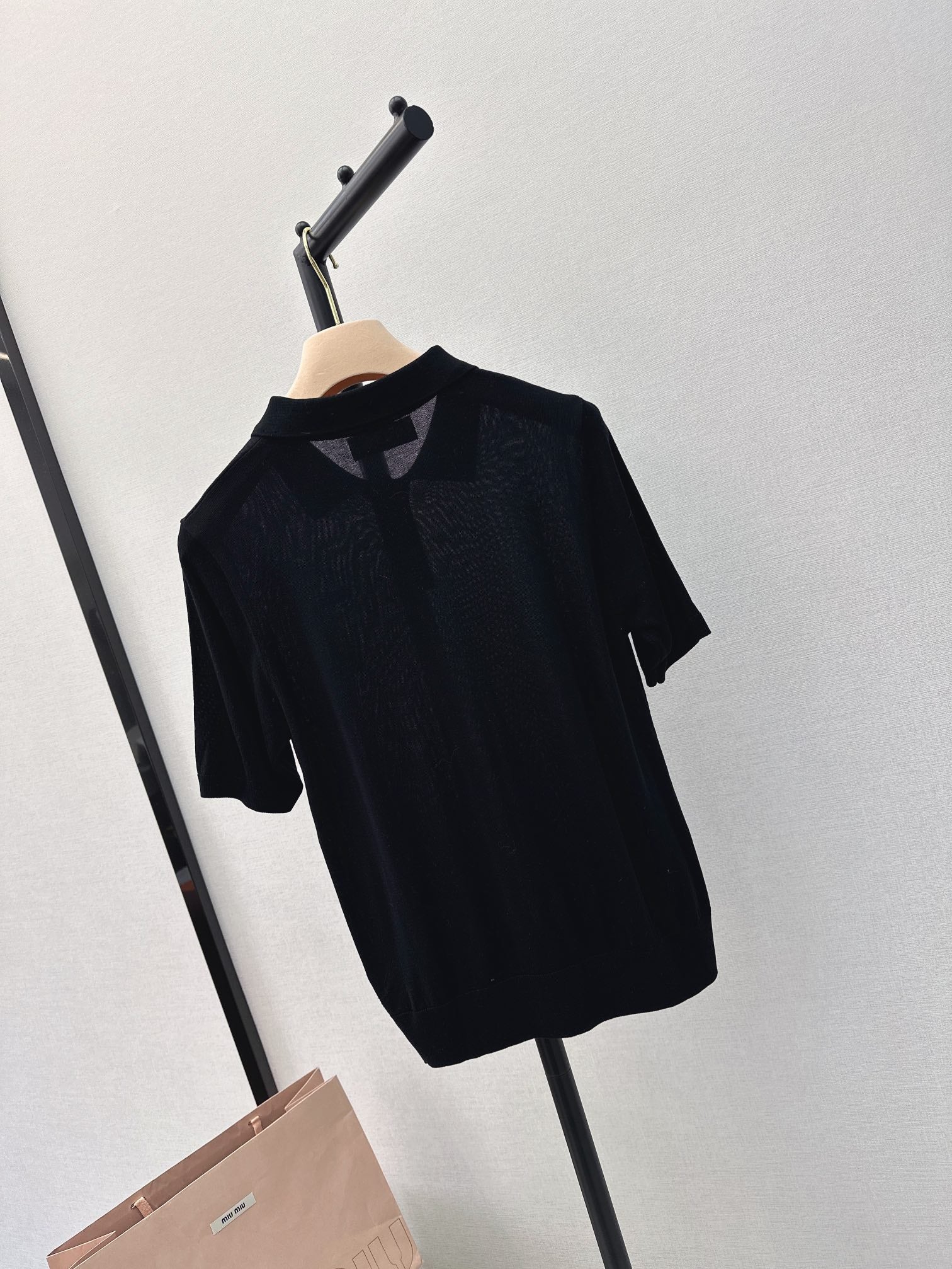 Miu Miu - 2404 - 24ss Весенне-летний новый вязаный свитер-поло - Черный