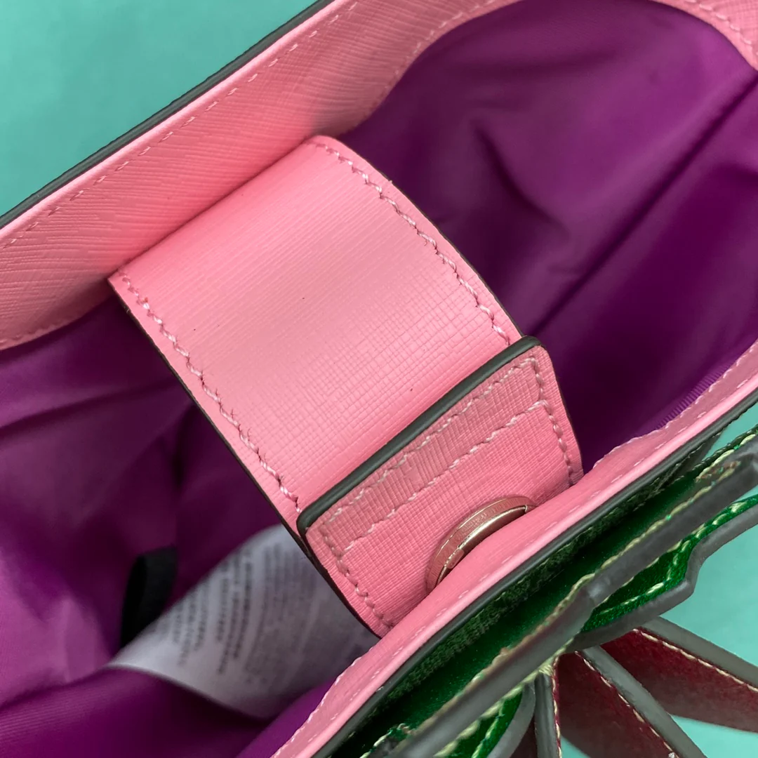 Gucci-夏季草莓水桶包