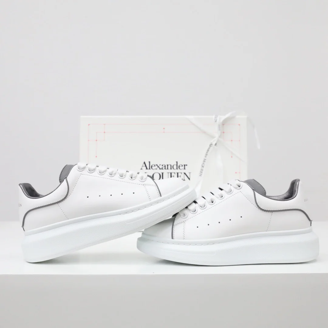 Классические белые кроссовки McQueen - серые - 1