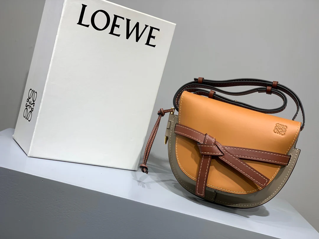Loewe-gate-small-20x19x11-5-cm-3
