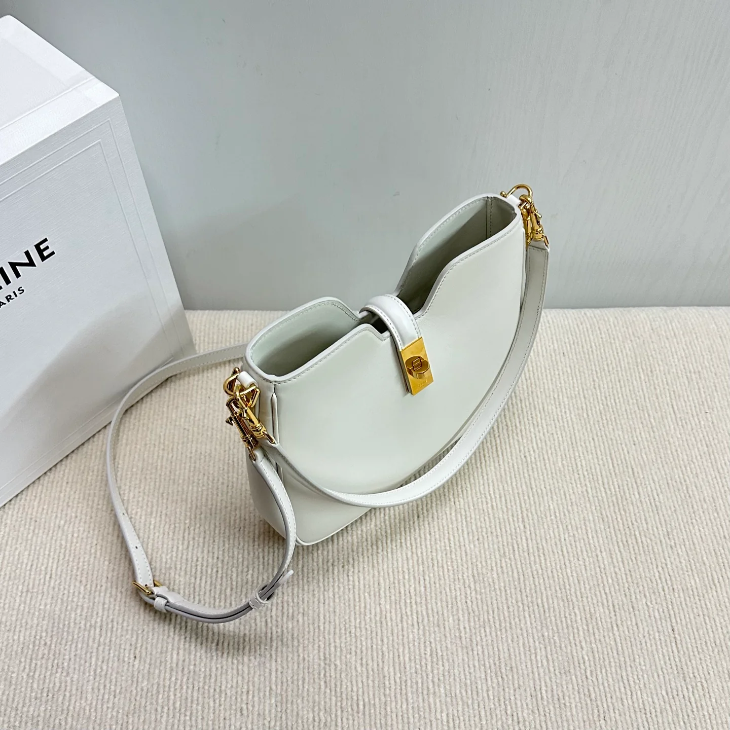 Селин Камиль 16 Мягкий Маленький Белый