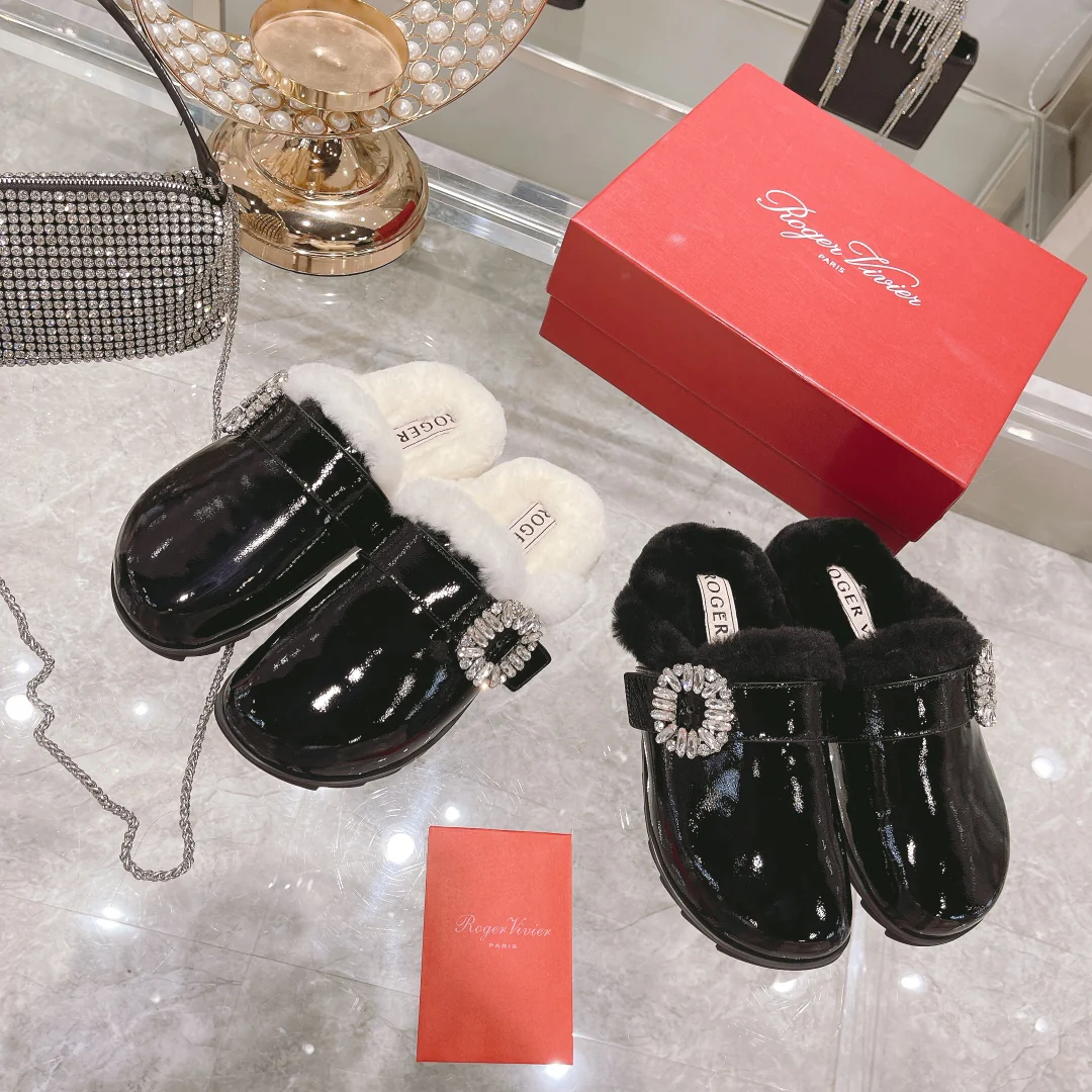 меховые тапочки с бриллиантами для автодома