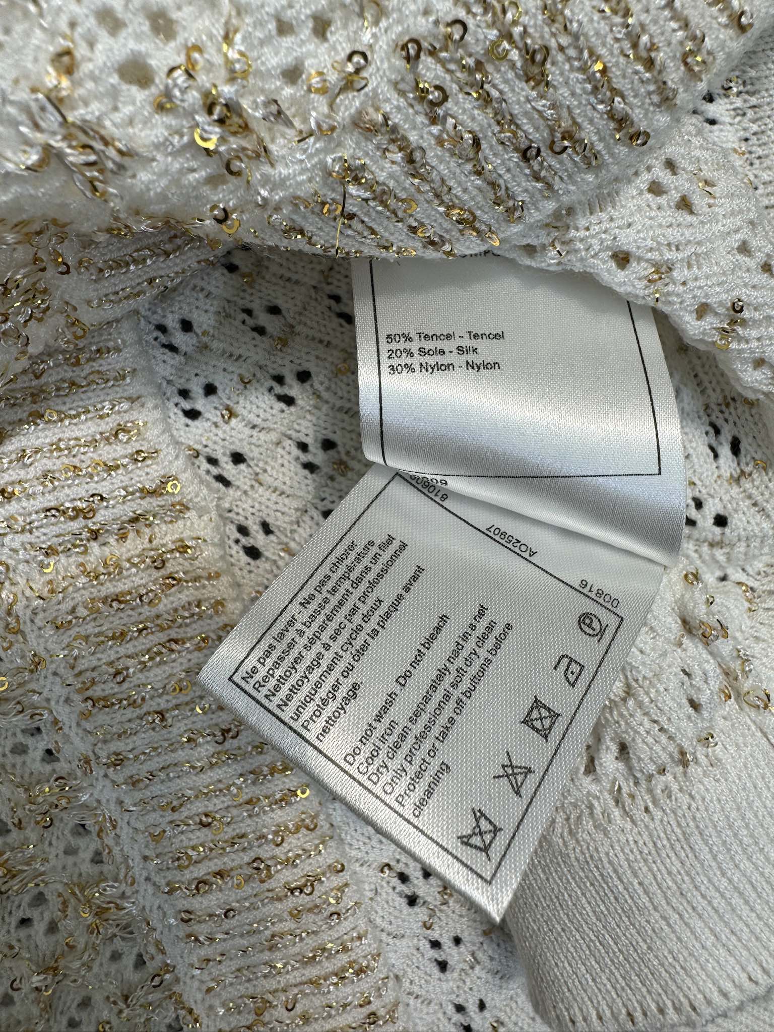 Chanel 2403 Черный с серебряными пайетками, вязаный, с коротким рукавом - белый