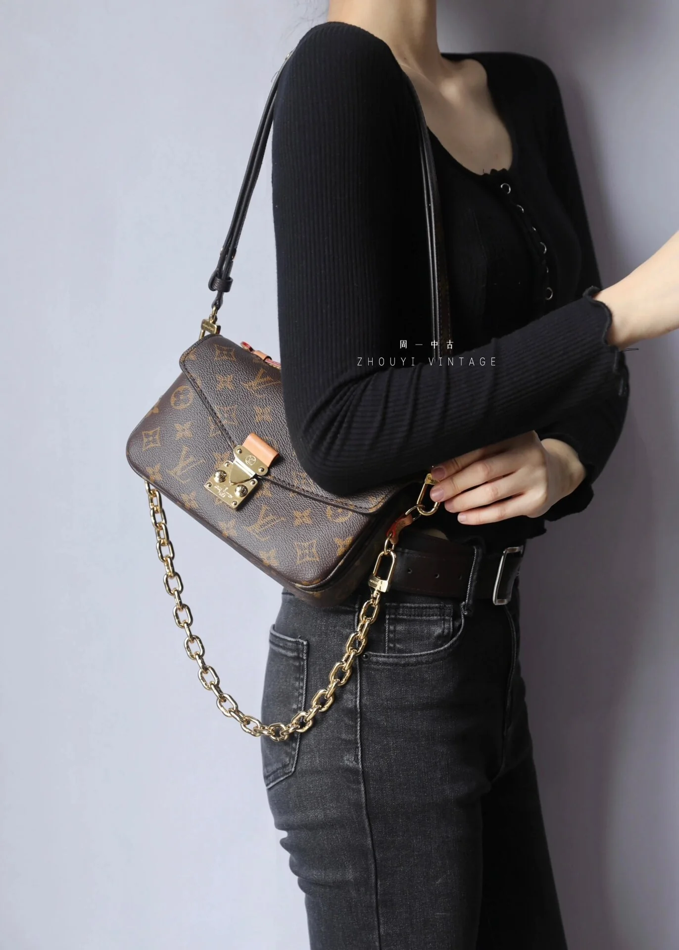 m46279-LV-pochette-metis-east-west-messenger bag-shoulder/crossbody bag