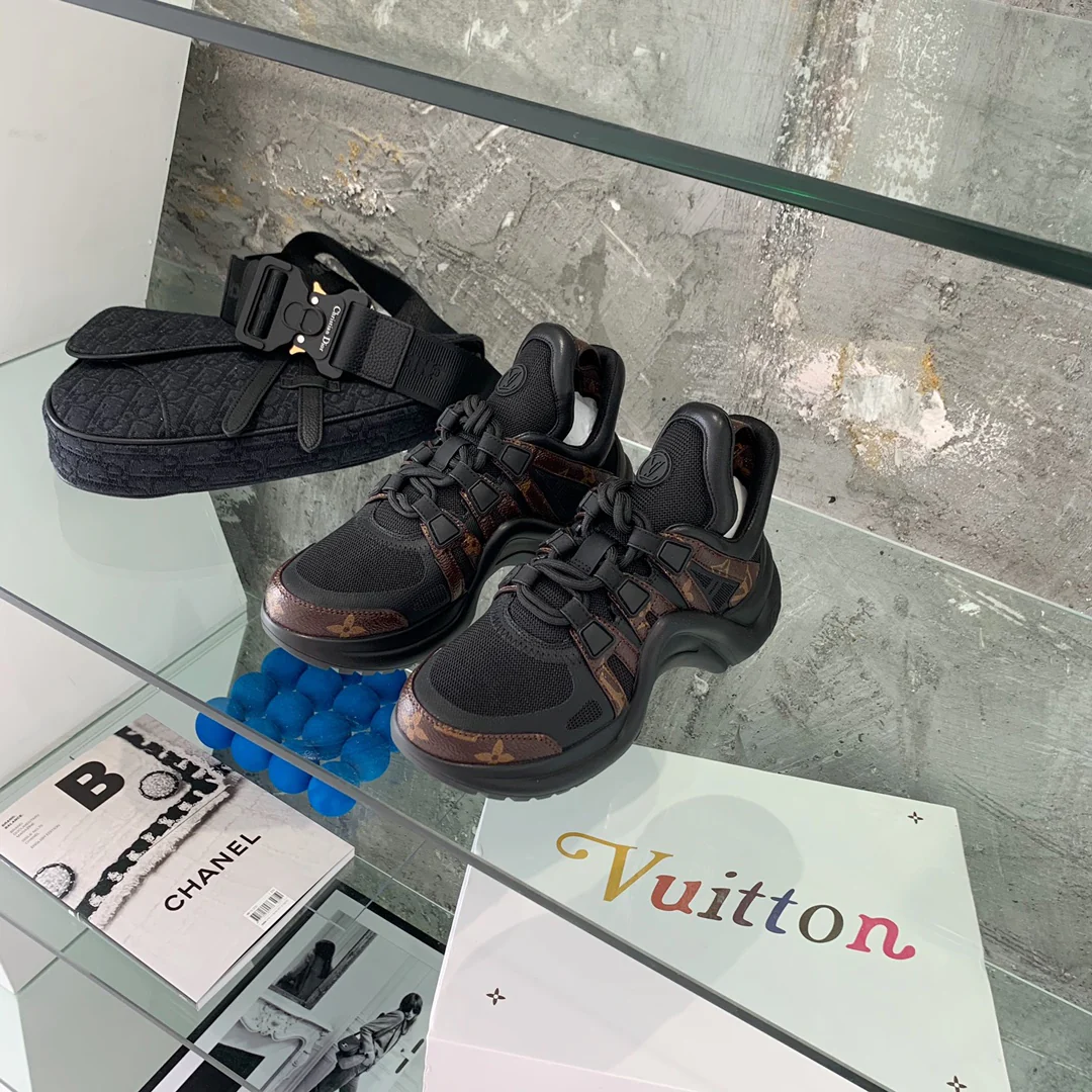 Обувь LV - массивные кроссовки LV - классическая кожа