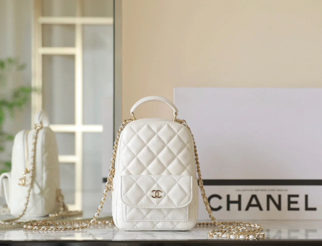 Chanel - Многофункциональный рюкзак - Белый с фурнитурой светло-золотистого цвета