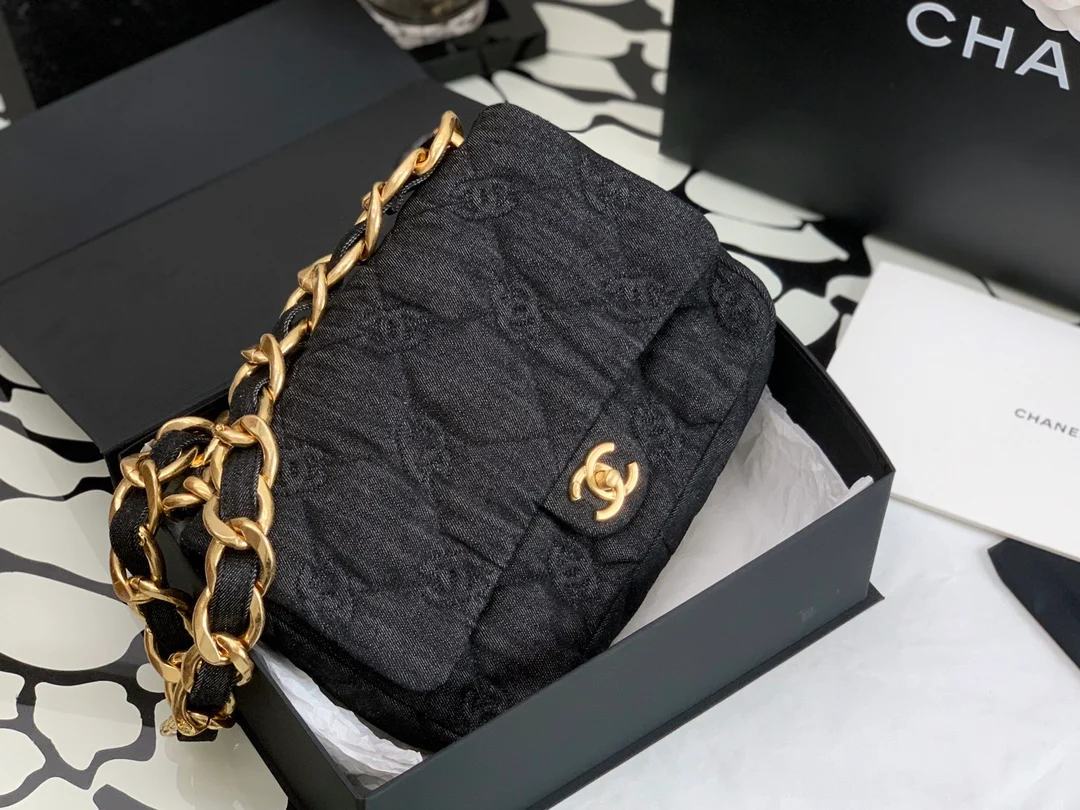 Сумка Chanel CF Chunky Chain Denim Shoulder Bag 2022 года, черная, 27 см.