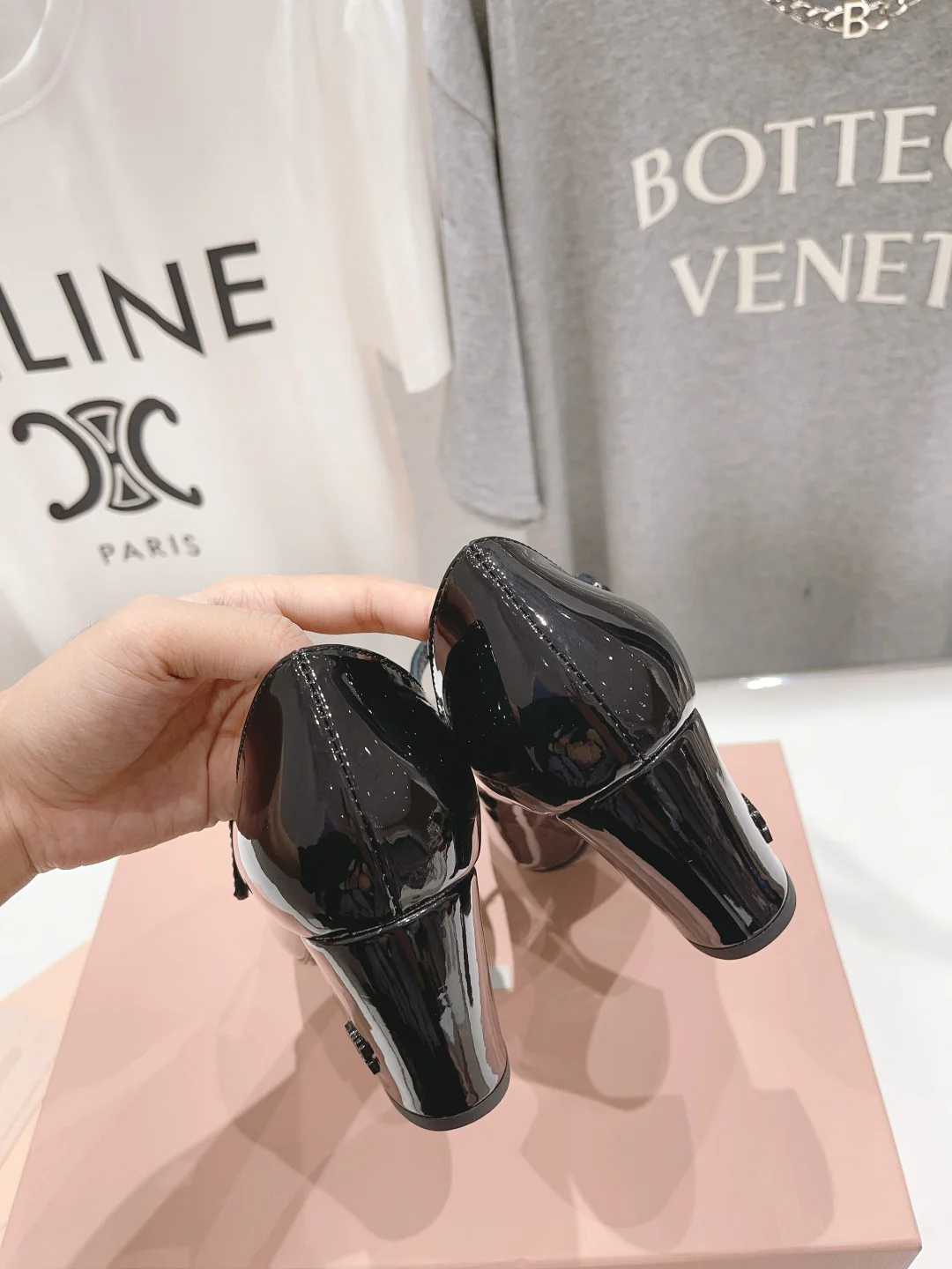 Коллекция Miu Miu 2023 года с подиума - Туфли ?Принцесса Мэри Джейн? - Черные