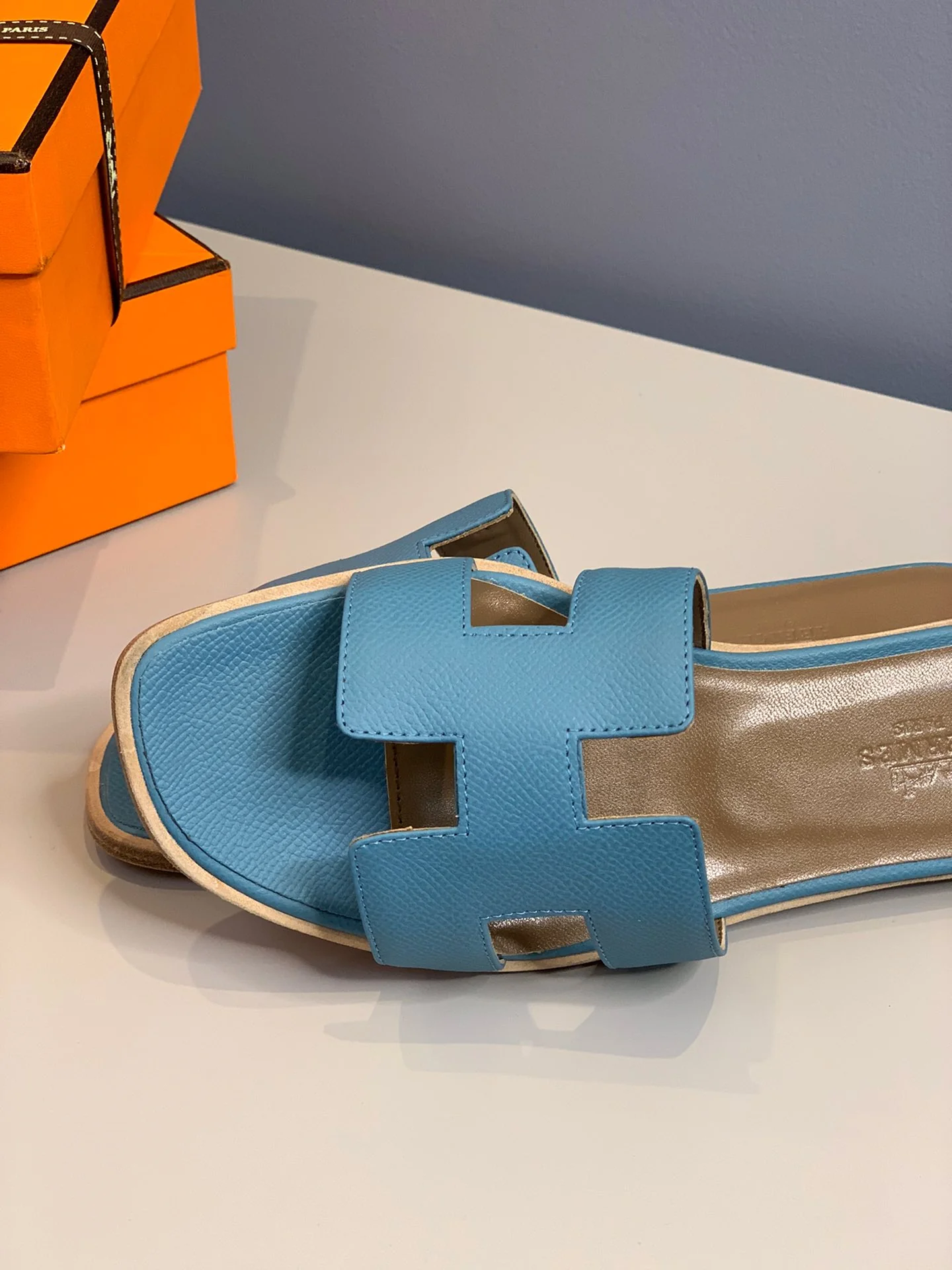 Новинка 2022 года от Hermes - Тапочки с отпечатком руки - Синие