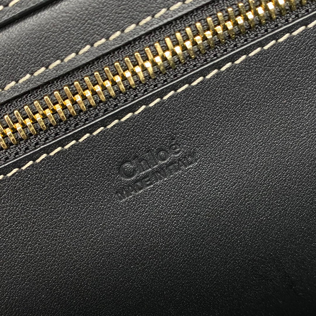 Сумка-тоут Chloe Woody, маленькая, бархатно-голубая.