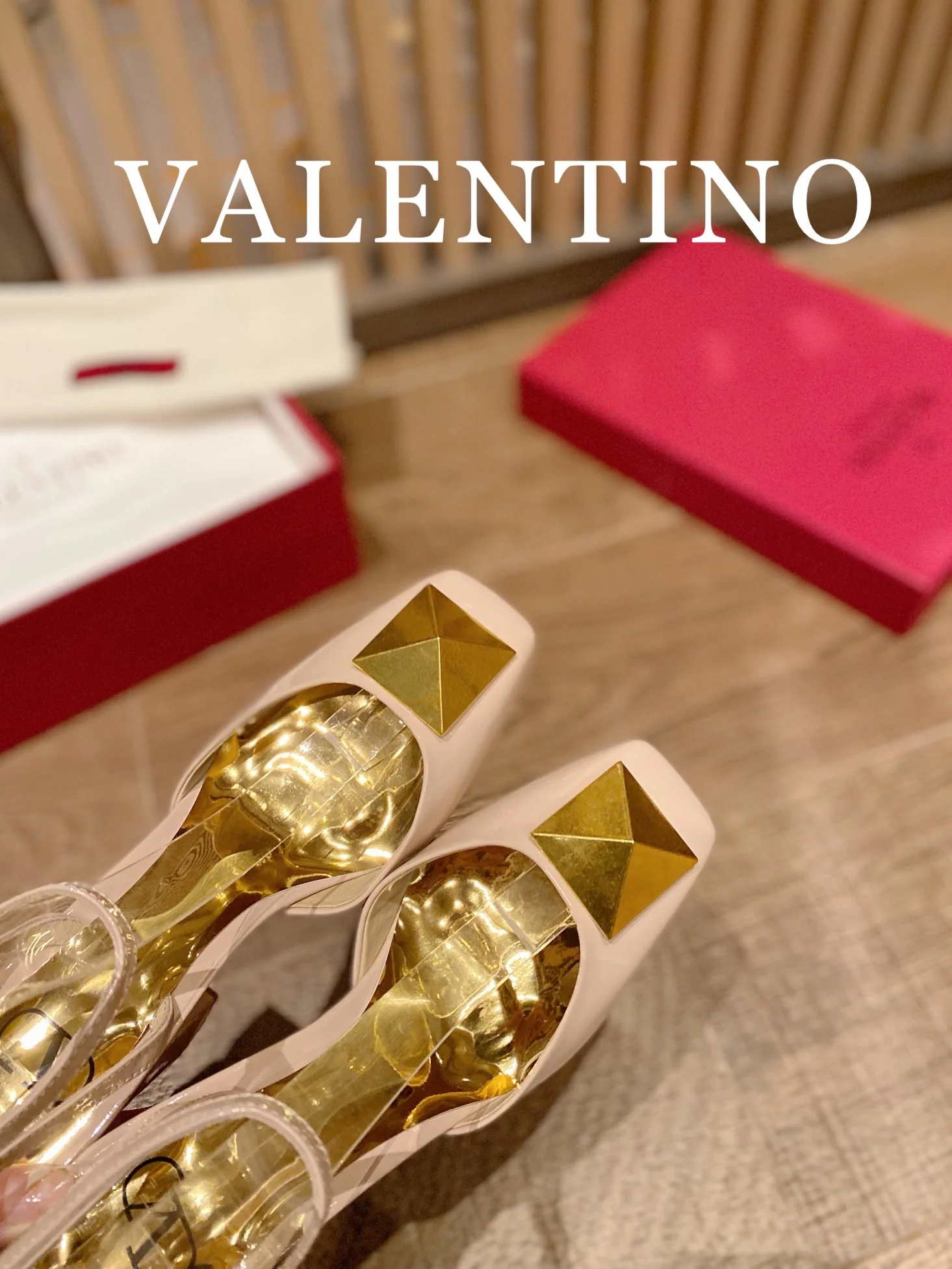 Valentino - Абрикосовые туфли на массивном каблуке с квадратным носком