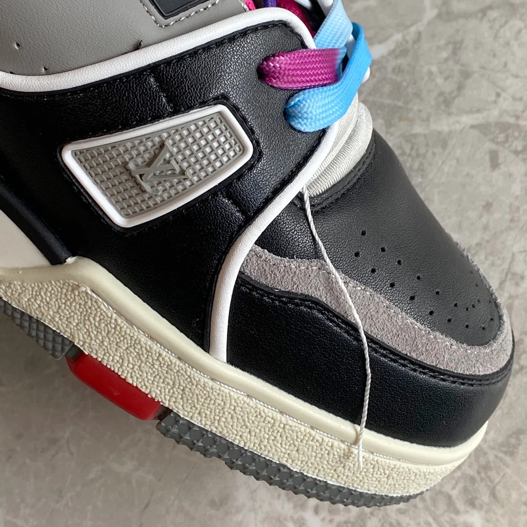 Обувь LV - кроссовки LV Trainer