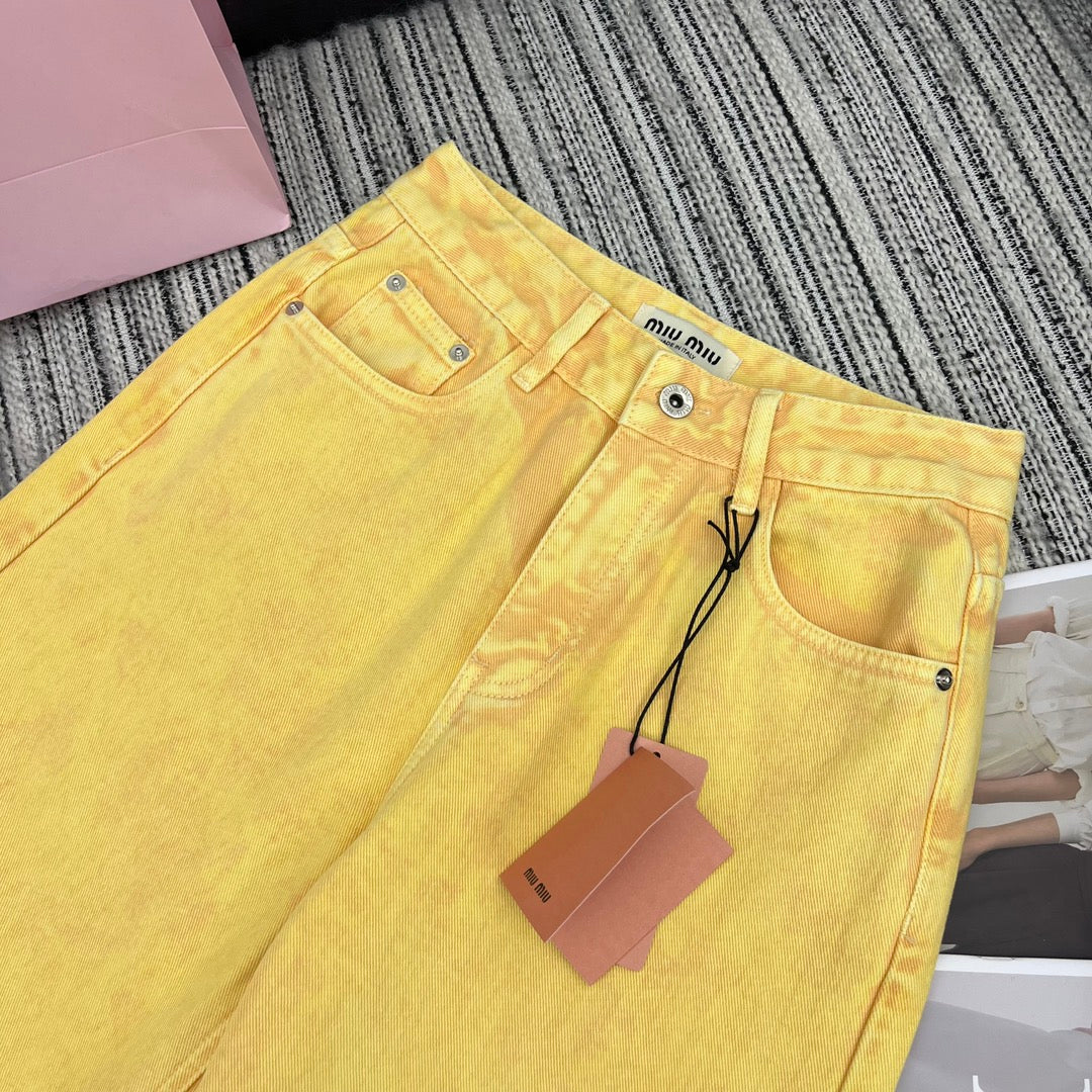 Miu Miu - 2404 - Коллекция весна/лето 2024 - Новые прямые джинсы Miu - Желтые