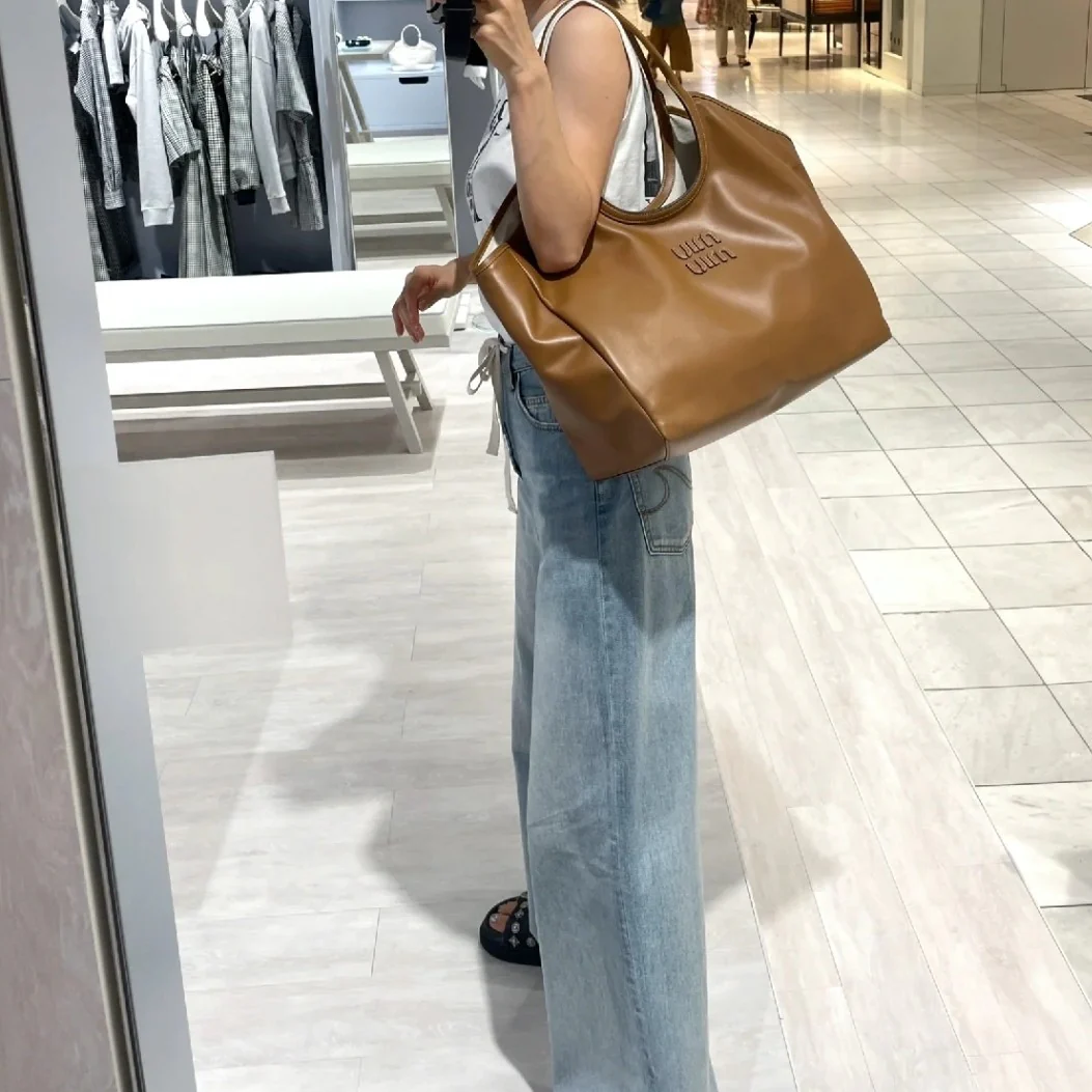 Сумка-тоут Miu Miu Ivy - Body Showcase