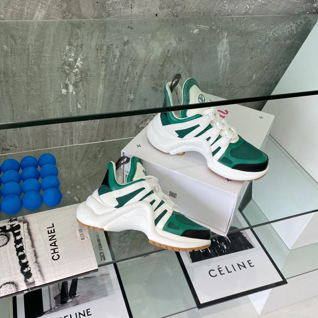 Обувь LV - Массивные кроссовки LV - 29