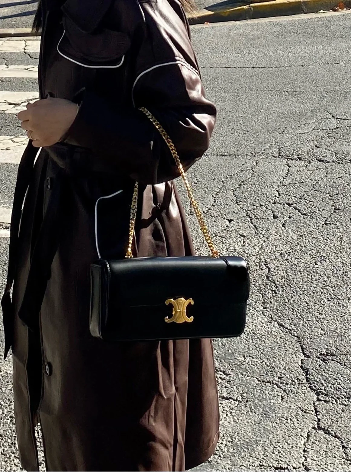 Celine - Сумка-подмышка с удлиненной цепочкой - Черная