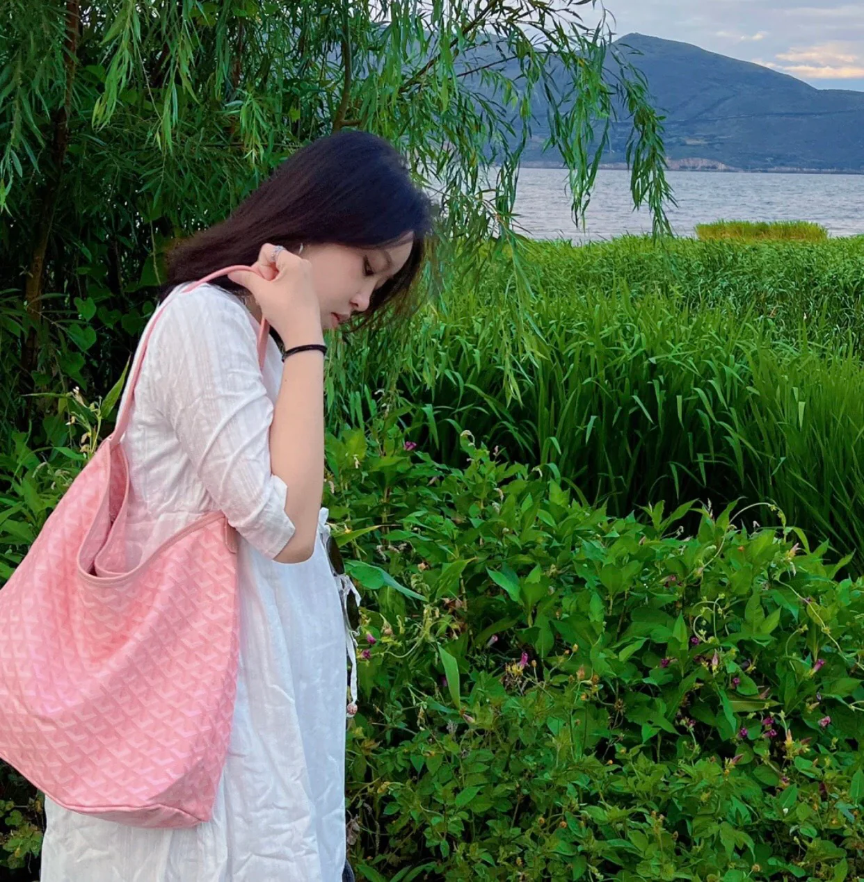 Сумка-тоут на плечо Goyard с монограммой - розовый