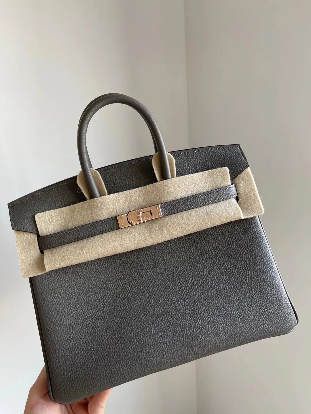 Hermes Birkin 25-8F, цвет ?олово-серый?, пряжка из розового золота.
