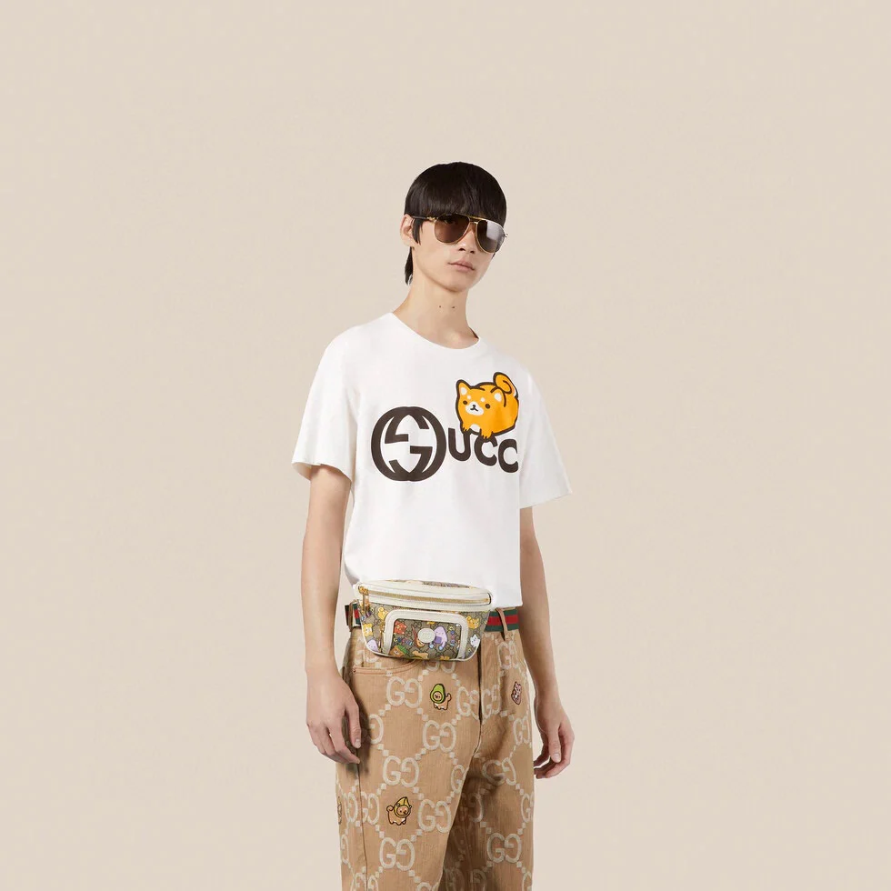 Gucci - Поясная сумка с анималистическим принтом