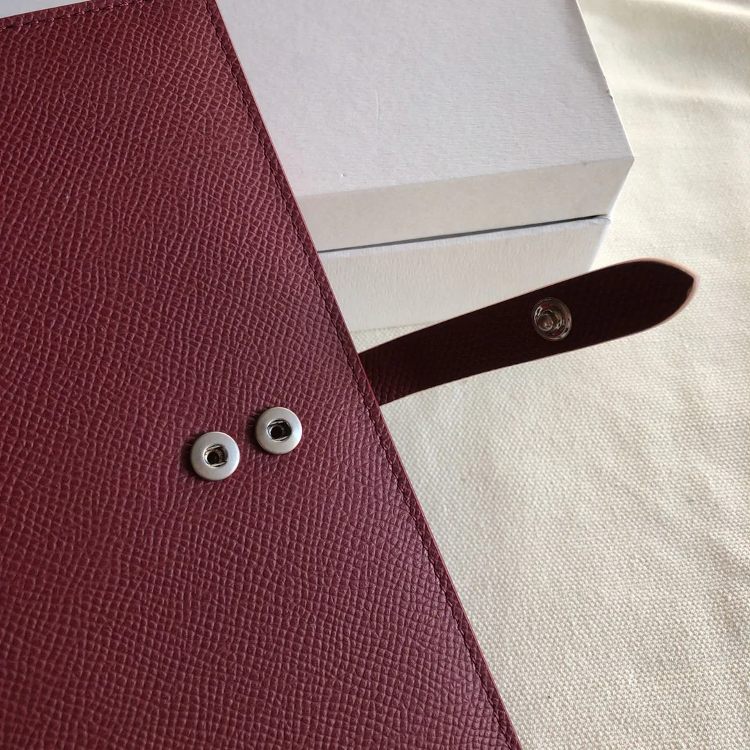 Длинный кошелек Celine - бордовый и розово-абрикосовый - с принтом пальм.