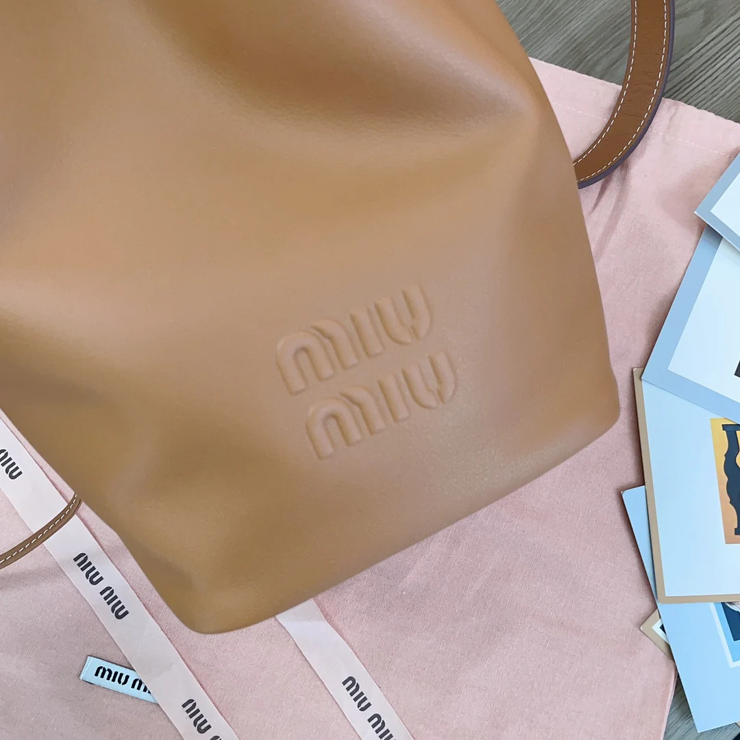 Сумка-ведро Miu Miu-5be090 из высококачественной телячьей кожи