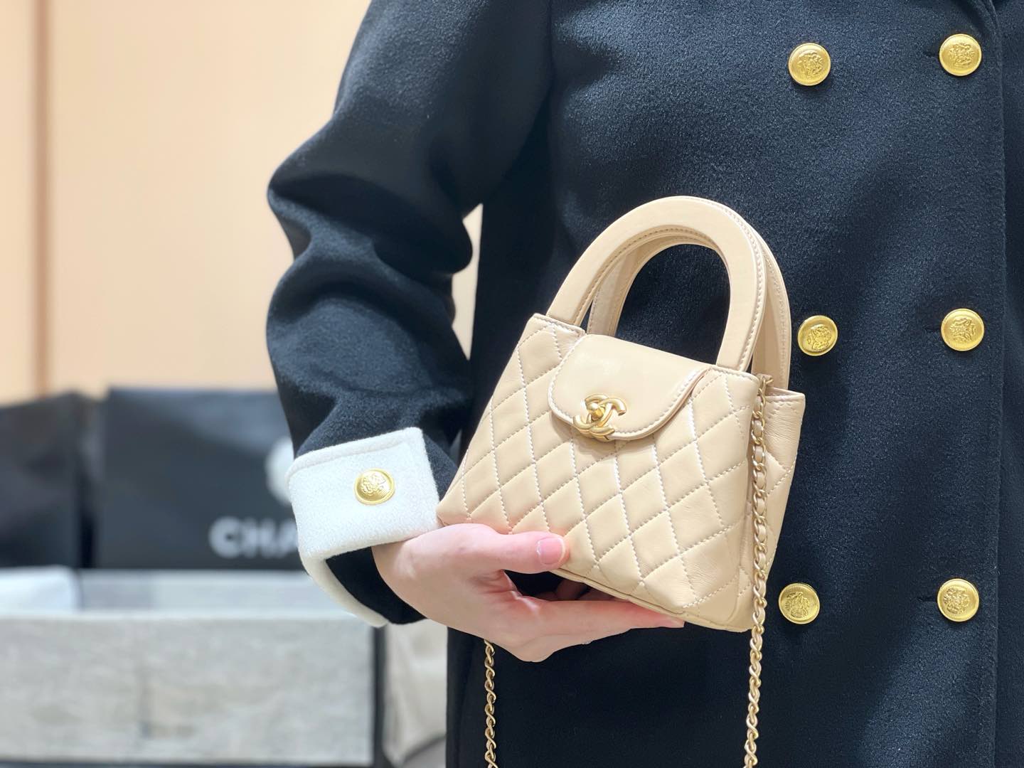 Chanel 25c Kelly - Абрикосовый