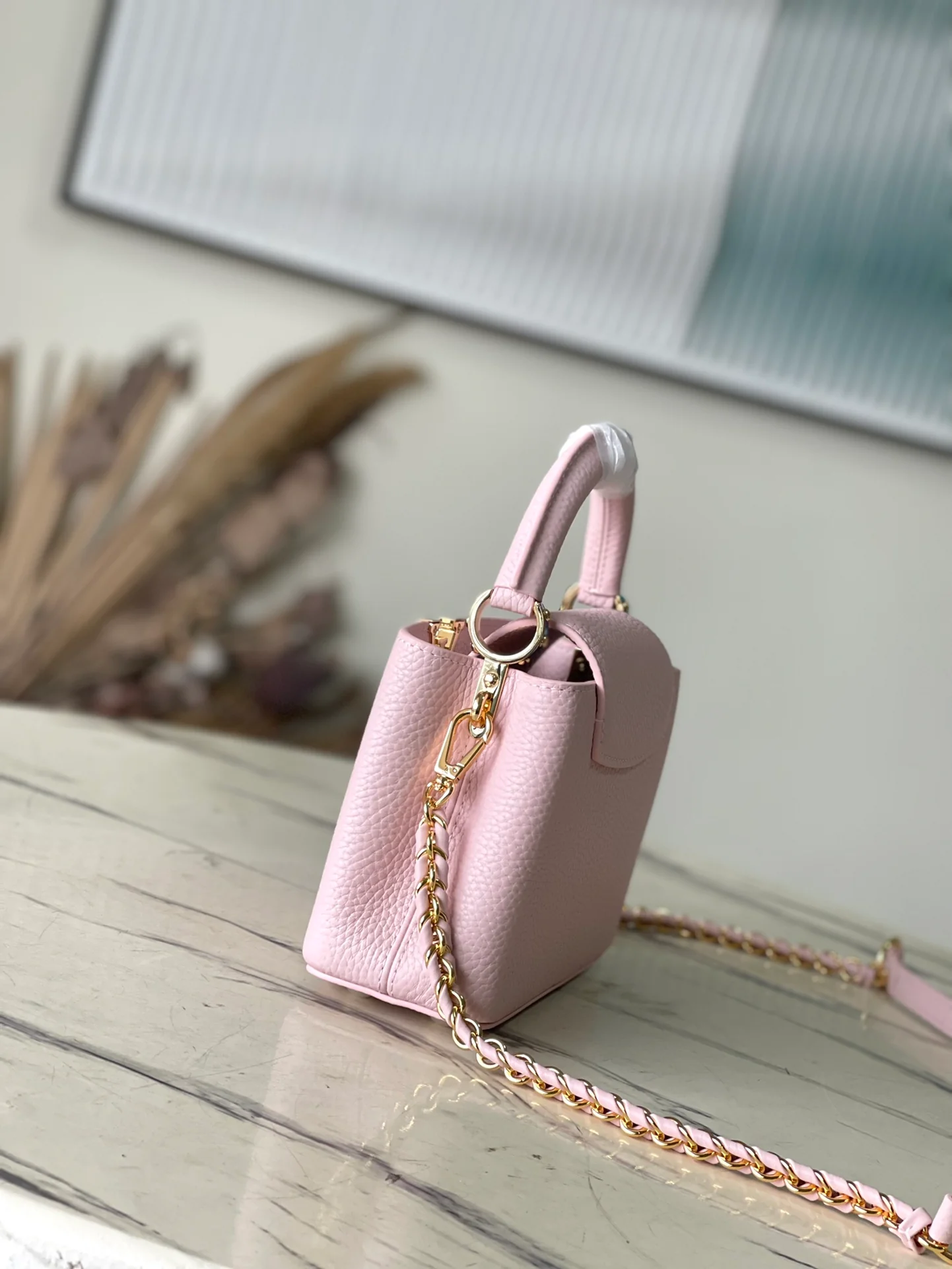 m22054-LV-capucines-mini-handbag/crossbody bag-pink